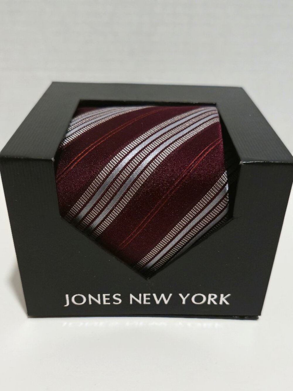 Jones New York Silk Tie | NIB NWT | Burgundy/Silver Pattern